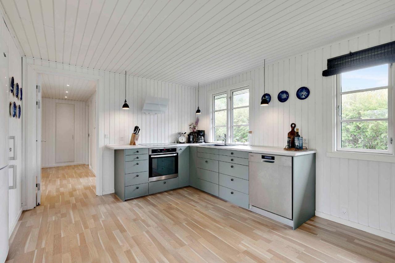 Nyistandsat Sommerhus Med Kaerlighed Og Sjael Kyndelose Экстерьер фото