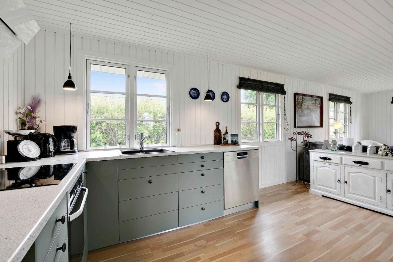 Nyistandsat Sommerhus Med Kaerlighed Og Sjael Kyndelose Экстерьер фото